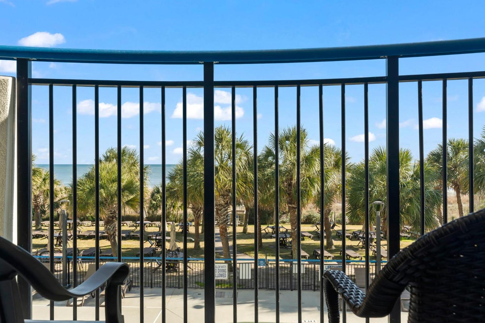 Recently Remodeled Double Queen Condo- Oceanfront Views! Boardwalk 135 Myrtle Beach Eksteriør billede